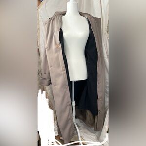 Elegant Beige Women's Trench Coat